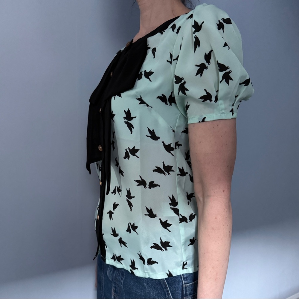 Chic Black And Mint Bird Pattern Blouse - image 2